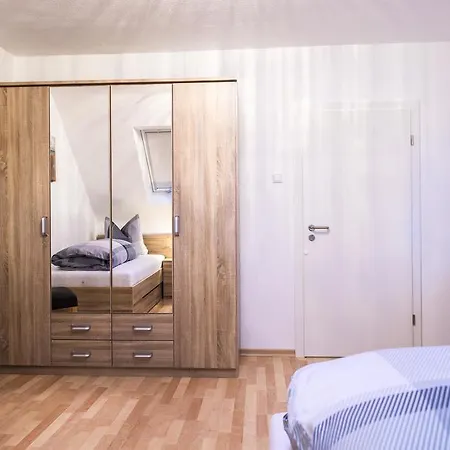 Kombi-wohnung Bochum-riemke 아파트 보훔